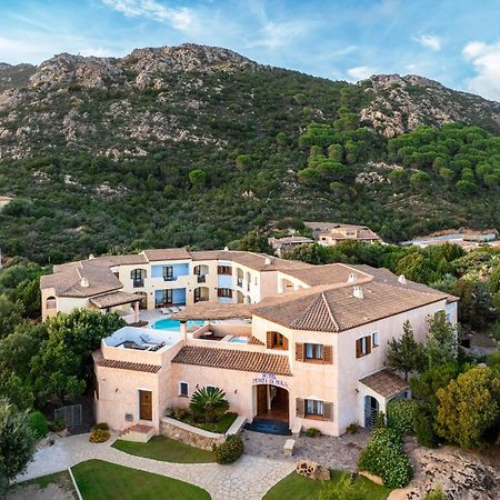 Hotel Monti Di Mola Porto Cervo Bagian luar foto