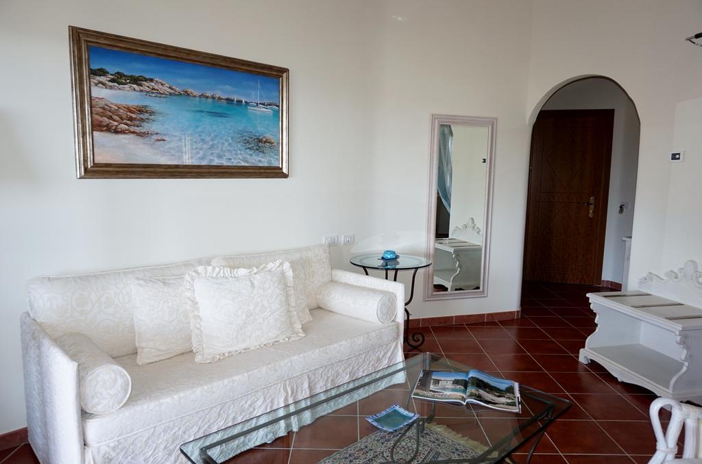 Hotel Monti Di Mola Porto Cervo Bagian luar foto