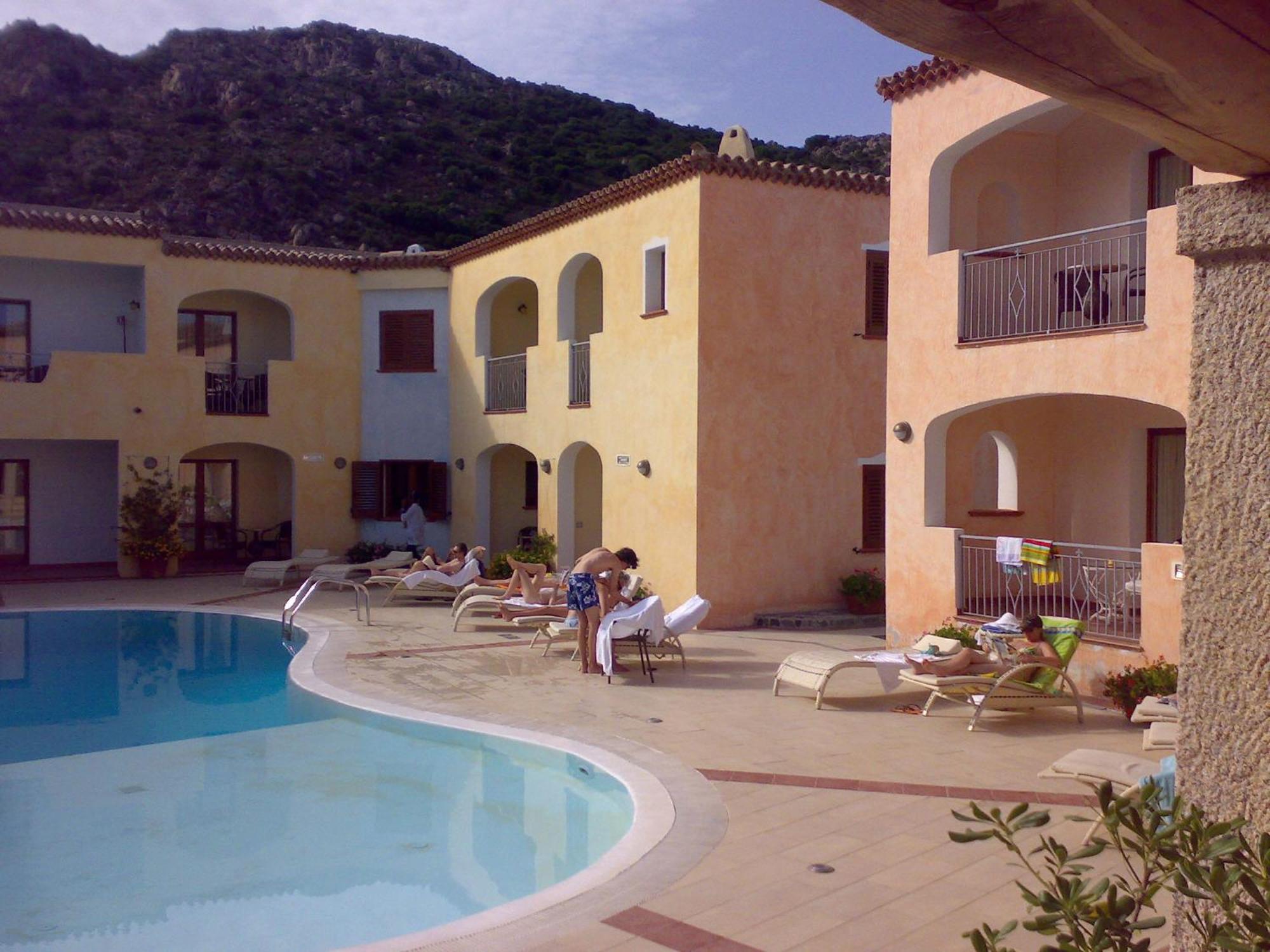 Hotel Monti Di Mola Porto Cervo Bagian luar foto