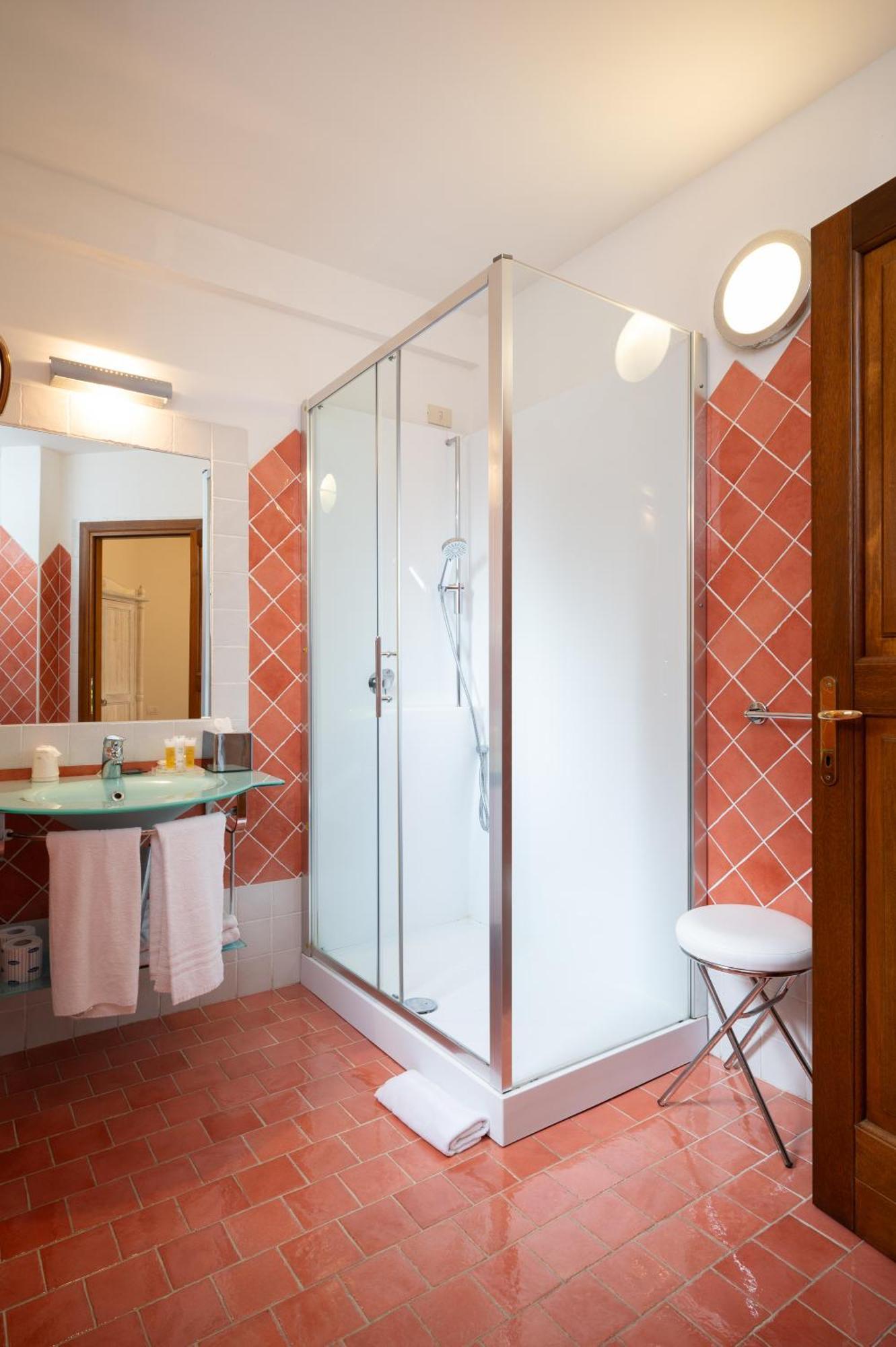 Hotel Monti Di Mola Porto Cervo Bagian luar foto