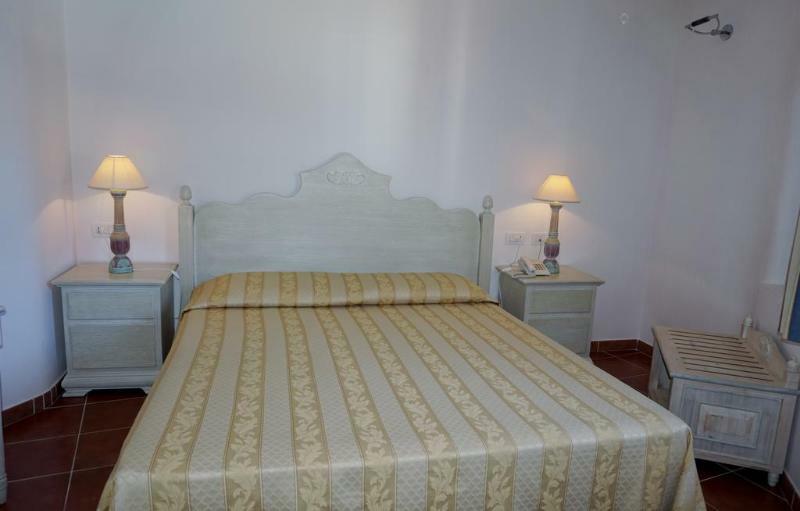 Hotel Monti Di Mola Porto Cervo Bagian luar foto